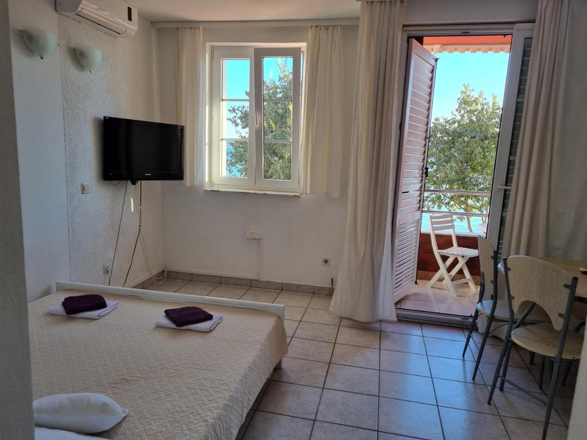 Blue Wave Apartments Turanj Quarto foto